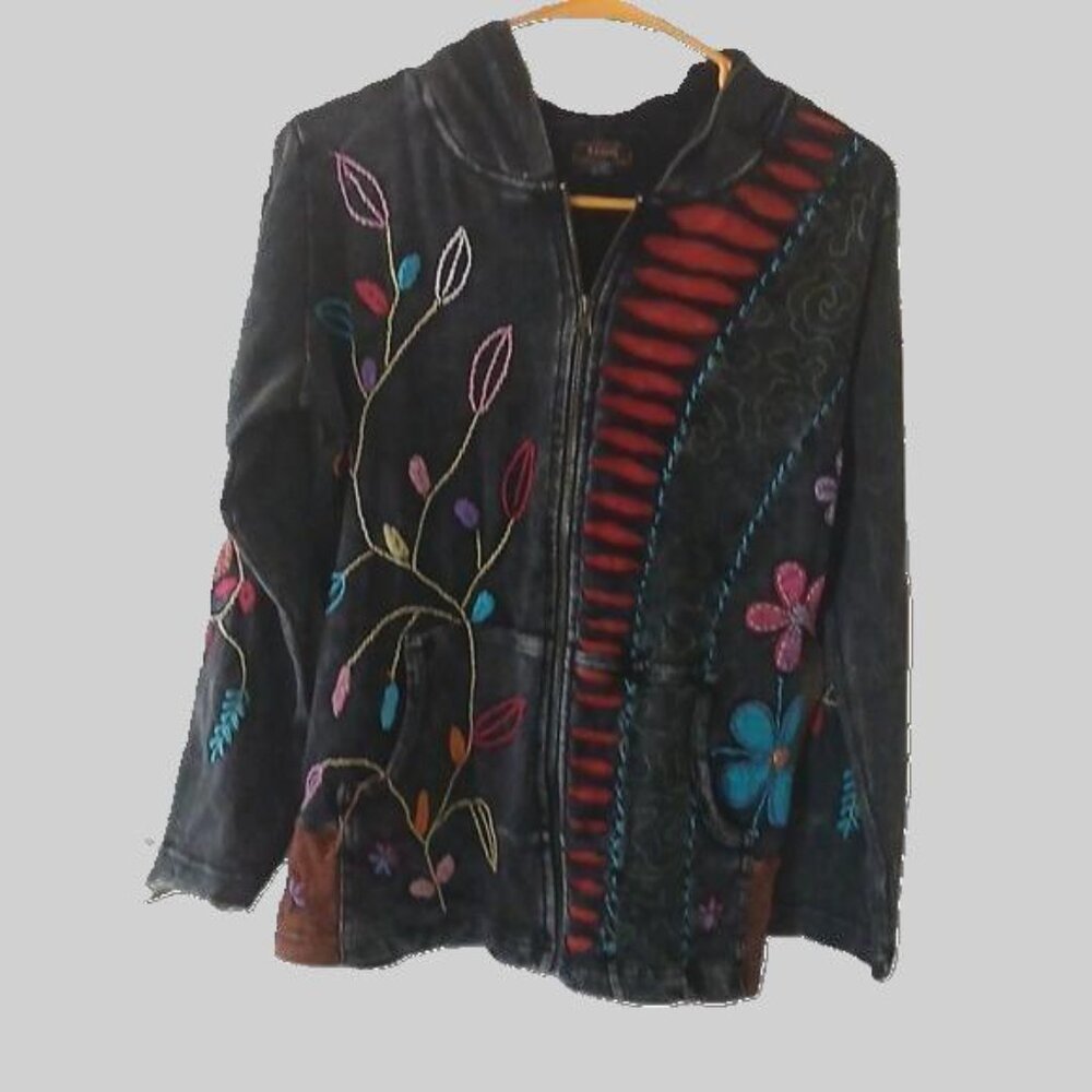 Women's Zippered Hoodie With Embroidery Work Size Medium EUC - Picture 2 of 7